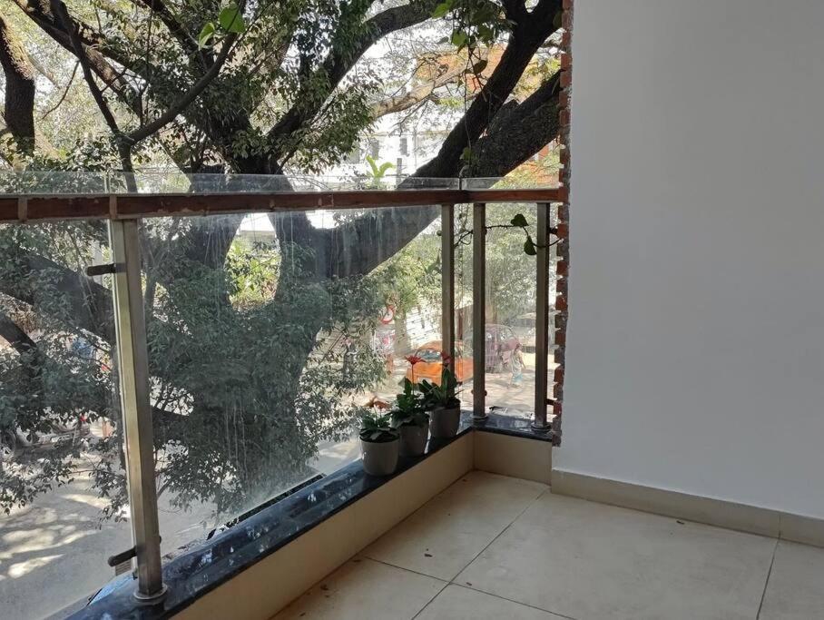 Tara Suites Premium Rooms In Central Indiranagar 벵갈루루 외부 사진